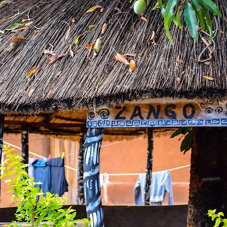 Zinga Backpackers Hotell Livingstone Exteriör bild