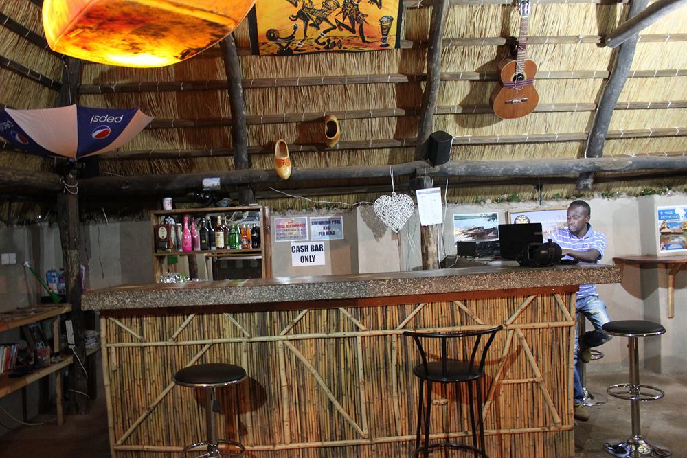 Zinga Backpackers Hotell Livingstone Exteriör bild